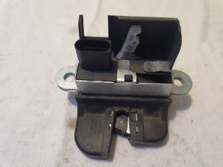 bontott VW TOURAN Csomagtérajtó Zárszerkezet