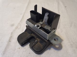 bontott VW TOURAN Csomagtérajtó Zárszerkezet