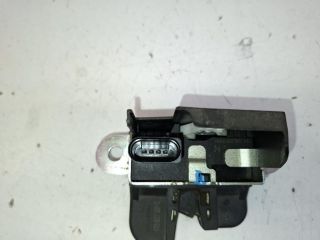 bontott VW TOURAN Csomagtérajtó Zárszerkezet