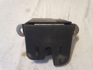 bontott VW TOURAN Csomagtérajtó Zárszerkezet