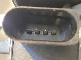 bontott VW TOURAN Csomagtérajtó Zárszerkezet