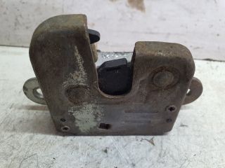 bontott VW TOURAN Csomagtérajtó Zárszerkezet