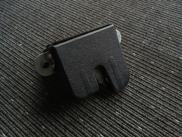 bontott VW TOURAN Csomagtérajtó Zárszerkezet