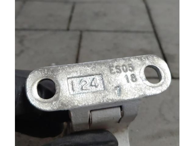 bontott VW TOURAN Csomagtérajtó Zsanér