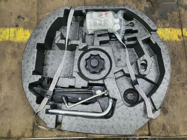 bontott VW TOURAN Defekt Javító Készlet