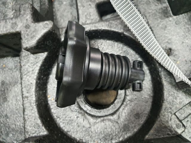 bontott VW TOURAN Defekt Javító Készlet