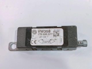 bontott VW TOURAN Elektronika (Magában)