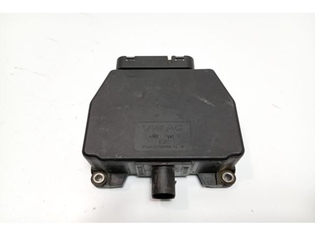 bontott VW TOURAN Elektronika (Magában)