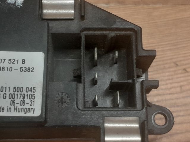 bontott VW TOURAN Előtét Ellenállás Fűtőmotor