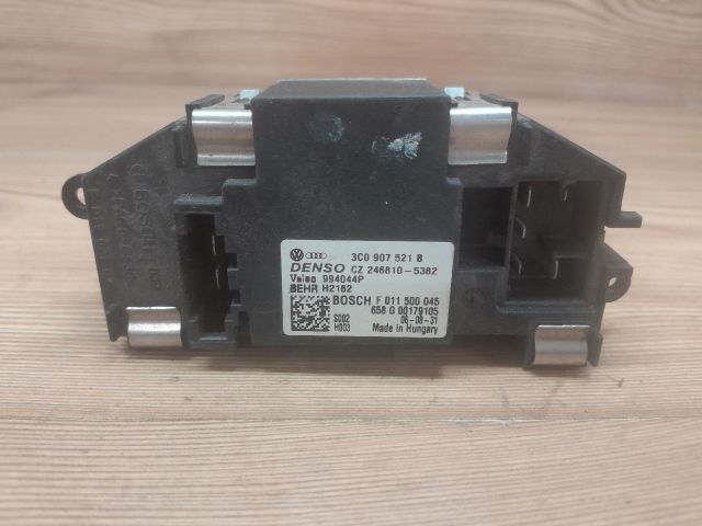 bontott VW TOURAN Előtét Ellenállás Fűtőmotor