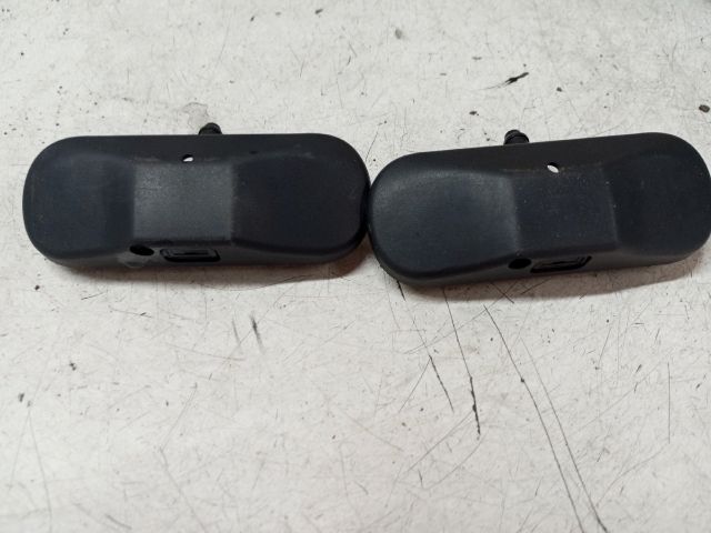 bontott VW TOURAN Első Ablakmosó Fúvóka