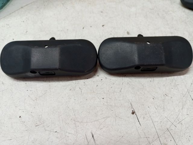 bontott VW TOURAN Első Ablakmosó Fúvóka