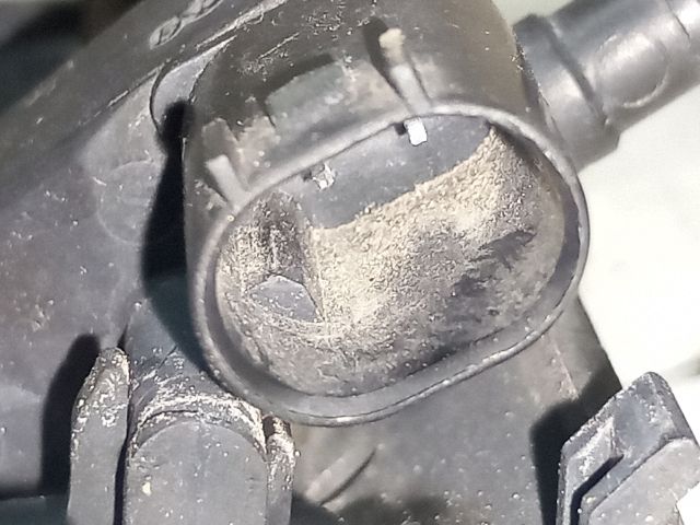 bontott VW TOURAN Első Ablakmosó Fúvóka