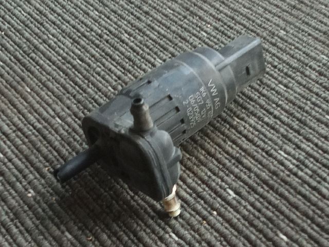 bontott VW TOURAN Első Ablakmosó Szivattyú