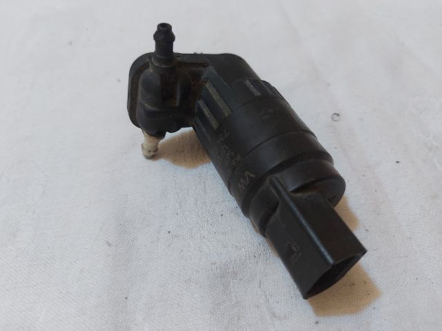 bontott VW TOURAN Első Ablakmosó Szivattyú