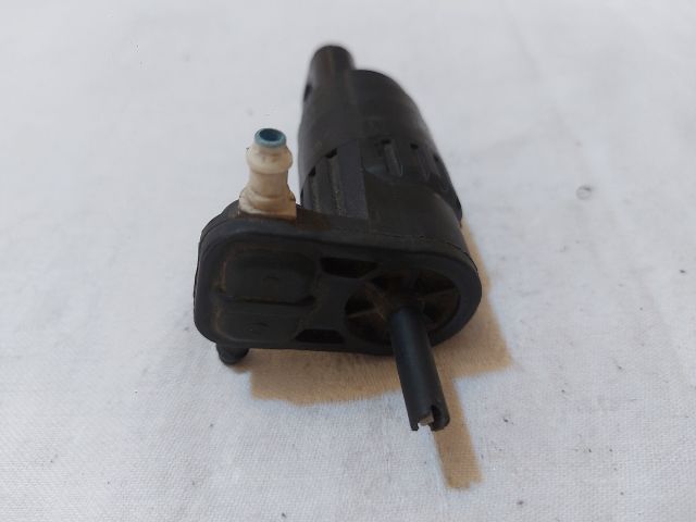 bontott VW TOURAN Első Ablakmosó Szivattyú