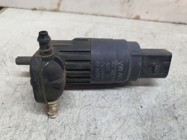 bontott VW TOURAN Első Ablakmosó Szivattyú