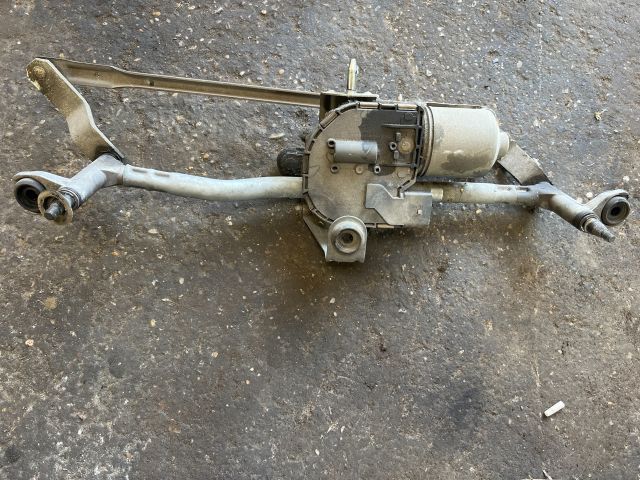 bontott VW TOURAN Első Ablaktörlő Szerkezet Motorral