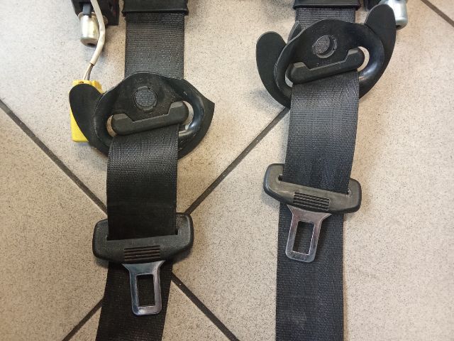 bontott VW TOURAN Első Biztonsági Öv Pár (Feszítővel)