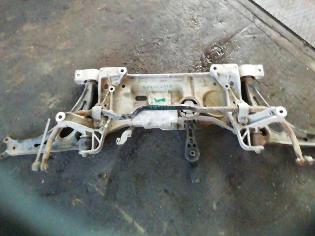 bontott VW TOURAN Első Bölcső