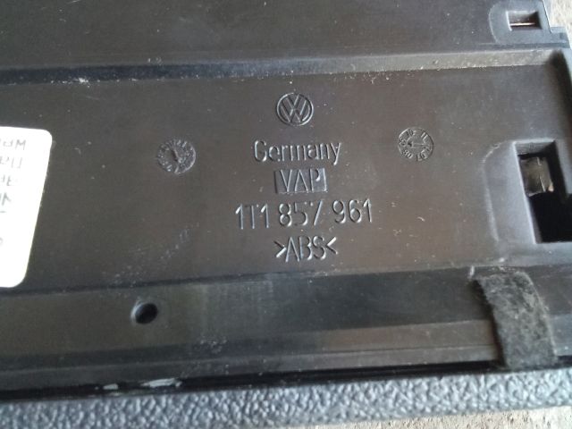 bontott VW TOURAN Első Hamutartó