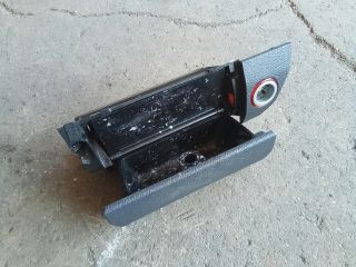 bontott VW TOURAN Első Hamutartó