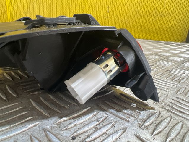 bontott VW TOURAN Első Hamutartó