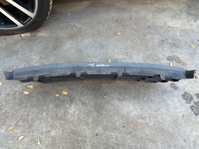 bontott VW TOURAN Első Lökhárító Alsó Középső Díszrács