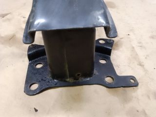 bontott VW TOURAN Első Lökhárító Merevítő (Fém)