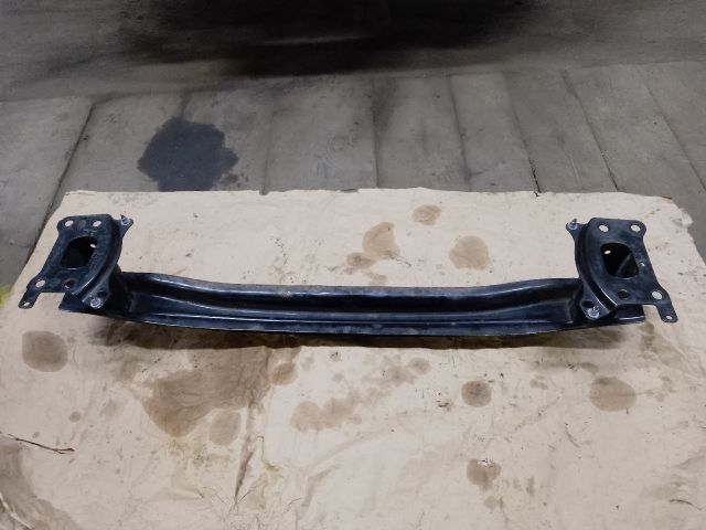 bontott VW TOURAN Első Lökhárító Merevítő (Fém)