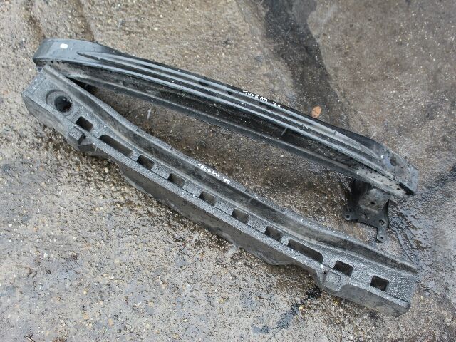 bontott VW TOURAN Első Lökhárító Merevítő (Fém)