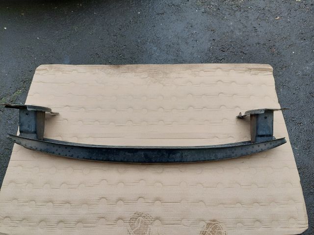 bontott VW TOURAN Első Lökhárító Merevítő (Fém)