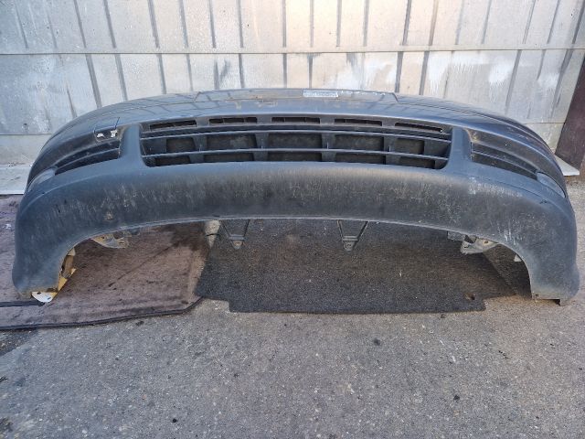 bontott VW TOURAN Első Lökhárító (Részeivel)