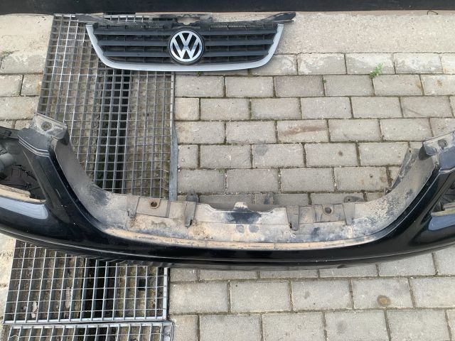 bontott VW TOURAN Első Lökhárító (Részeivel)