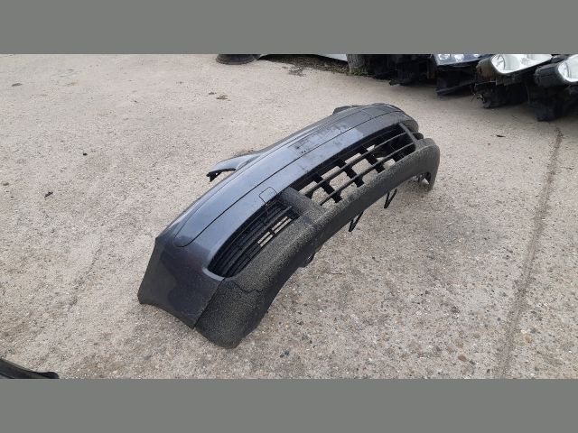 bontott VW TOURAN Első Lökhárító (Részeivel)