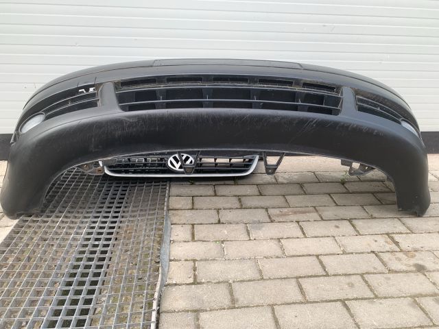 bontott VW TOURAN Első Lökhárító (Részeivel)