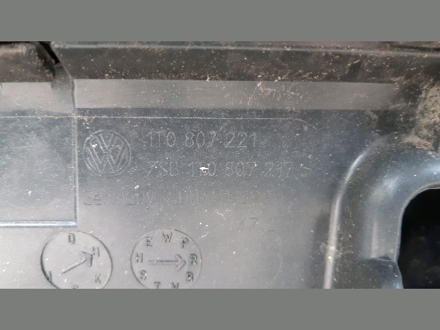 bontott VW TOURAN Első Lökhárító (Részeivel)