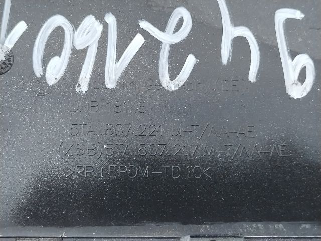 bontott VW TOURAN Első Lökhárító (Üresen)