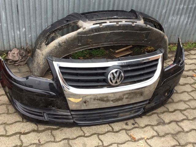 bontott VW TOURAN Első Lökhárító (Üresen)