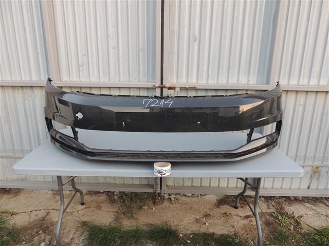 bontott VW TOURAN Első Lökhárító (Üresen)