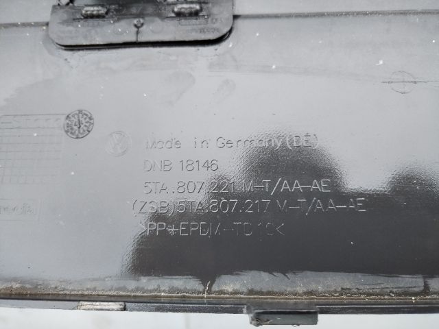 bontott VW TOURAN Első Lökhárító (Üresen)