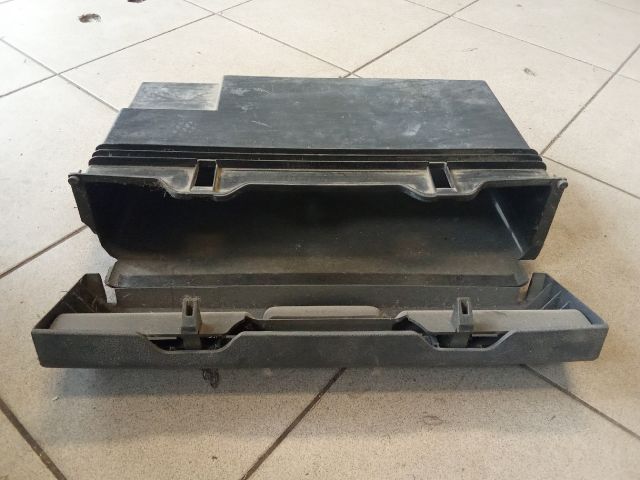 bontott VW TOURAN Első Tároló Rekesz