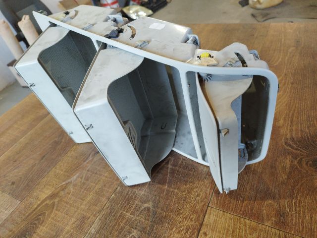 bontott VW TOURAN Első Tároló Rekesz