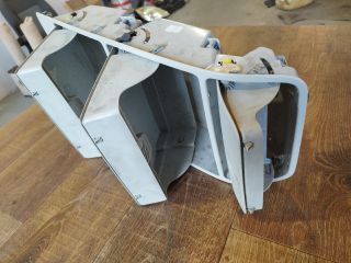 bontott VW TOURAN Első Tároló Rekesz