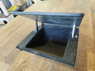 bontott VW TOURAN Első Tároló Rekesz