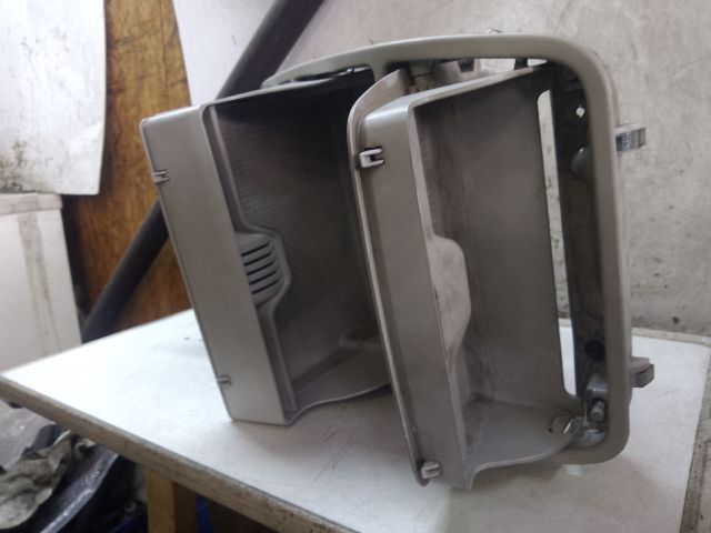 bontott VW TOURAN Első Tároló Rekesz