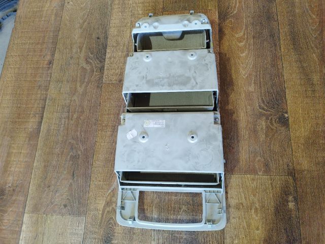 bontott VW TOURAN Első Tároló Rekesz