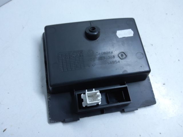 bontott VW TOURAN Első Tároló Rekesz