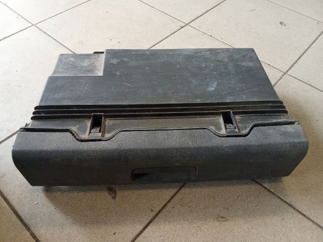 bontott VW TOURAN Első Tároló Rekesz