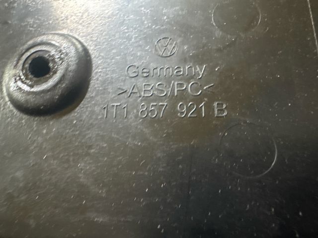 bontott VW TOURAN Első Tároló Rekesz